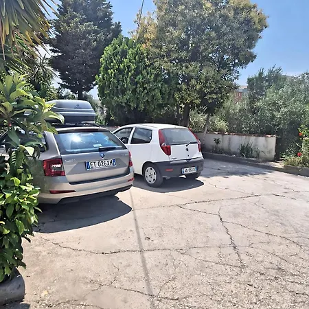 Vakantiehuis Suloti House Lungomare *