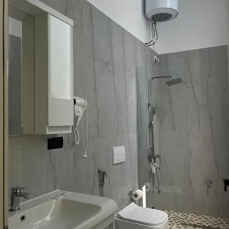 Suloti Retreat Homes Дом отдыха Влёра
